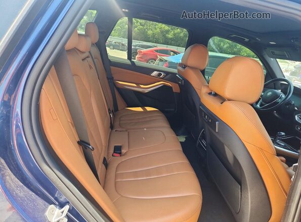 5UXCR6C5XKLL35506 2019 BMW X5 Синий Вид задней части салона