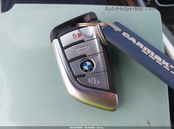 5UXCR6C5XKLL53424 2019 BMW X5 White წინა პანელის ხედი