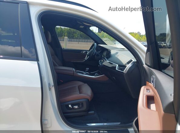 5UXCR6C5XKLL53424 2019 BMW X5 White წინა სალონის ხედი