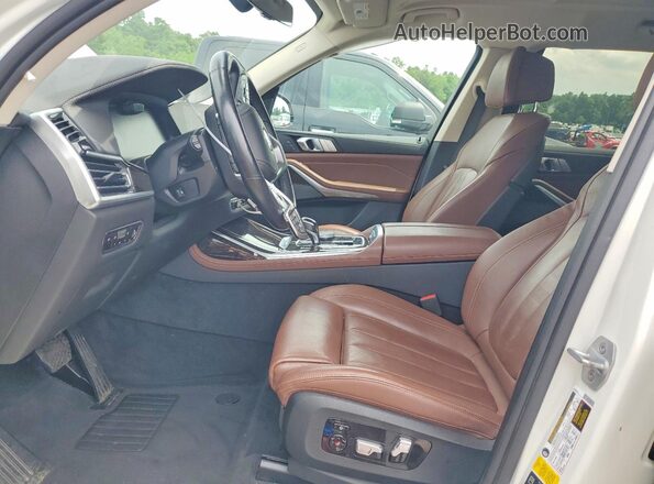 5UXCW2C03L9B73595 2020 BMW X7 White Widok wnętrza z przodu