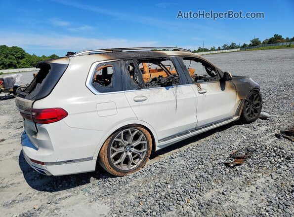 5UXCW2C03M9F25334 2021 BMW X7 White Tył prawy