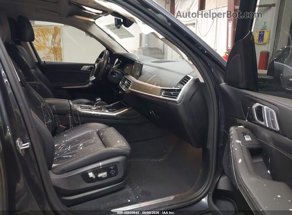 5UXCW2C03N9K13612 2022 BMW X7 Blue Вид салону спереду