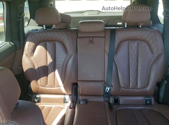 5UXCW2C06M9E19606 2021 BMW X7 Charcoal Widok tylnych siedzeń