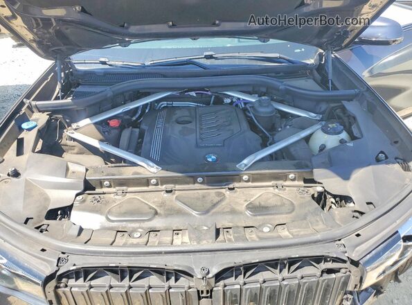 5UXCW2C06M9E19606 2021 BMW X7 Charcoal Widok komory silnika