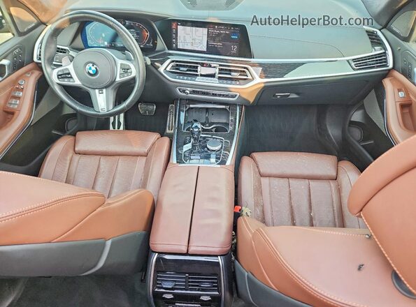 5UXCW2C07M9E64988 2021 BMW X7 Black Առջևի վահանակի տեսք
