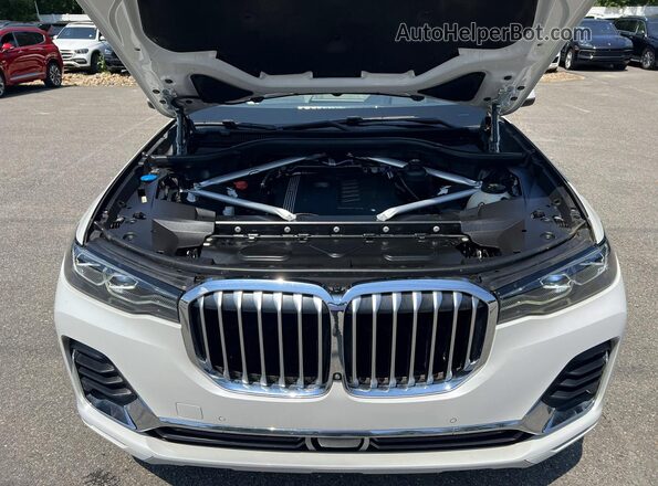 5UXCW2C07N9N12908 2022 BMW X7 White წინა პანელის ხედი