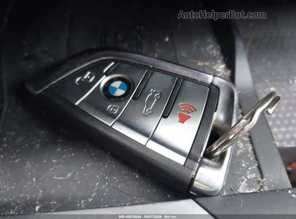 5UXCW2C08L9B32167 2020 BMW X7 Серый Вид панели приборов