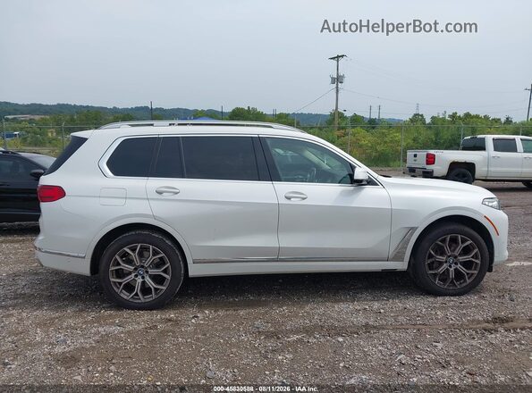 5UXCW2C08M9H93229 2021 BMW X7 White Вид задньої частини салону