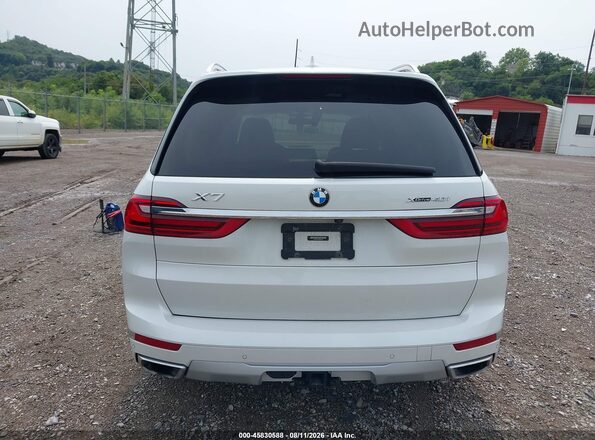 5UXCW2C08M9H93229 2021 BMW X7 White 