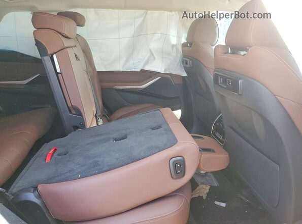 5UXCW2C08N9N03022 2022 BMW X7 Gray Սալոնի հետևի տեսք
