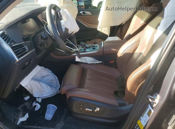 5UXCW2C08N9N03022 2022 BMW X7 Gray Սալոնի դիմացի տեսք