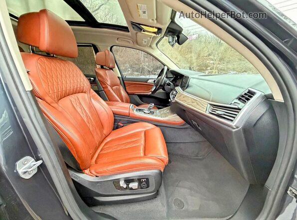 5UXCW2C52KLB43713 2019 BMW X7 Gray Widok z tyłu
