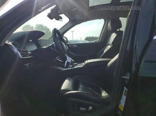 5UXCX4C57KLB40346 2019 BMW X7 Black Вид салону спереду