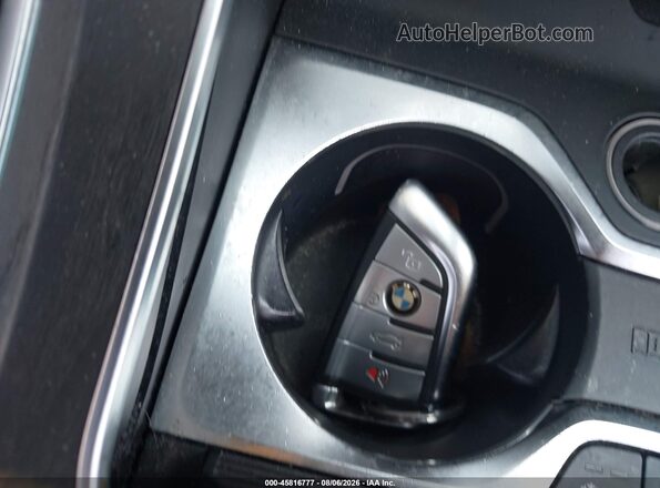 5UXCX4C57KLS38161 2019 BMW X7 Синий Вид панели приборов