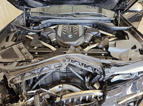 5UXCX6C01L9B33388 2020 BMW X7 Black უკანა სალონის ხედი
