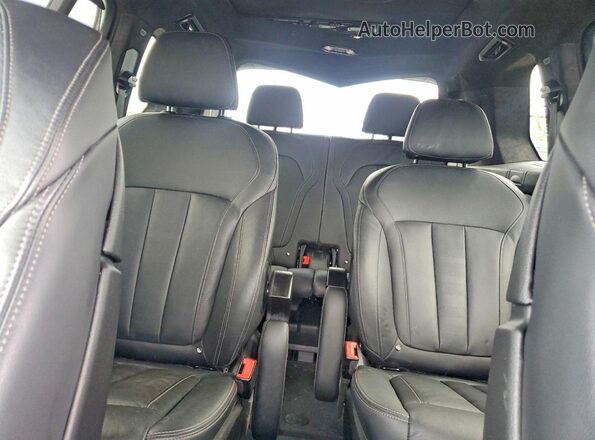 5UXCX6C01N9N09491 2022 BMW X7 Blue Widok tylnych siedzeń