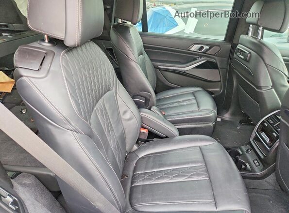 5UXCX6C02M9F85108 2021 BMW X7 Gray Հետևի նստատեղերի տեսք