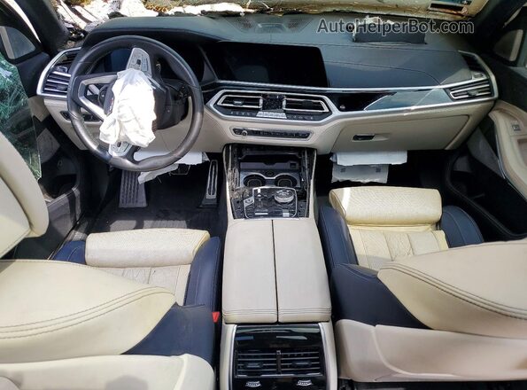 5UXCX6C13M9F71226 2021 BMW X7 White Widok deski rozdzielczej