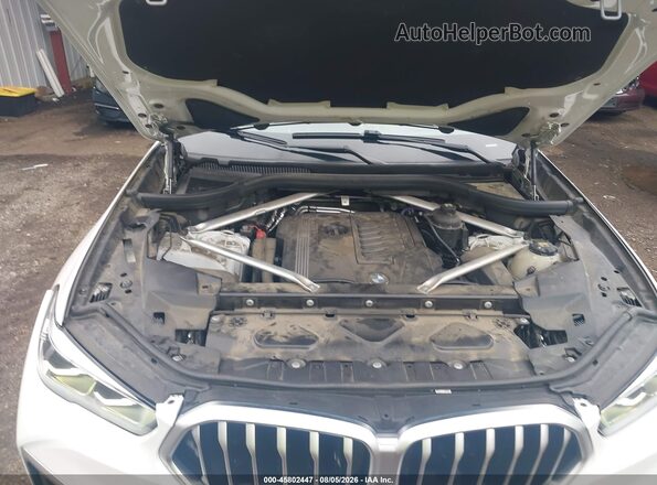 5UXCY4C01M9H36165 2021 BMW X6 White Вид ззаду