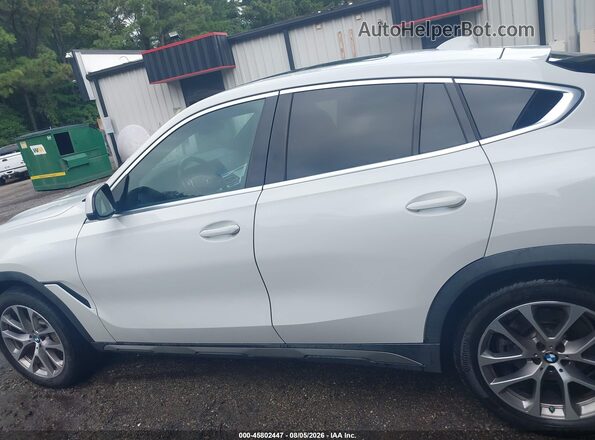 5UXCY4C01M9H36165 2021 BMW X6 White 