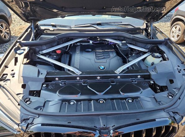 5UXCY6C02M9E83434 2021 BMW X6 Black Engine compartment view