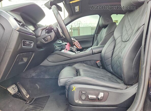 5UXCY6C03P9N92258 2023 BMW X6 Black Вид салону спереду