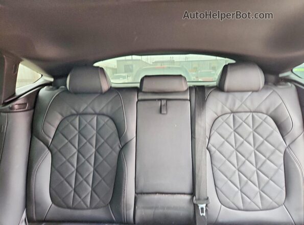 5UXCY6C03P9N92258 2023 BMW X6 Black Вид задніх сидінь