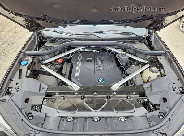 5UXCY6C03P9N92258 2023 BMW X6 Black Вид підкапотного простору