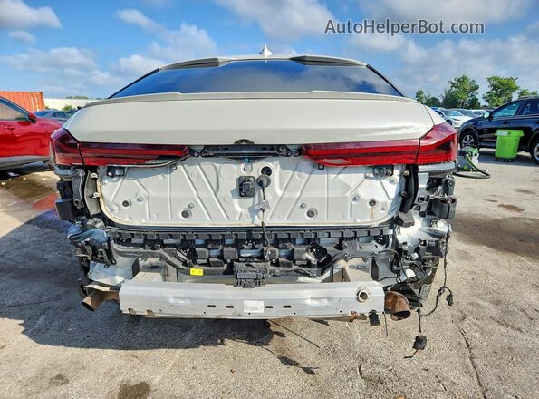 5UXCY6C09P9R79459 2023 BMW X6 White Вид ззаду