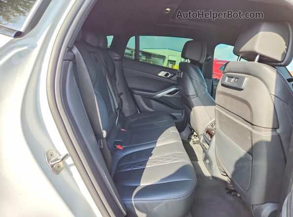 5UXCY6C09P9R79459 2023 BMW X6 White Вид задньої частини салону