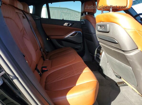 5UXCY8C07N9N02909 2022 BMW X6 Black Vista de los asientos traseros