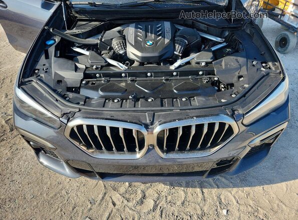 5UXCY8C0XN9J48223 2022 BMW X6 Gray ძრავის განყოფილების ხედი