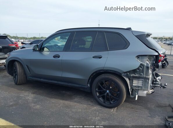 5UXJU2C57KLN49822 2019 BMW X5 Gray 