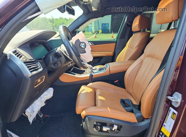 5UXJU4C05M9G78371 2021 BMW X5 Фиолетовый Вид салона спереди