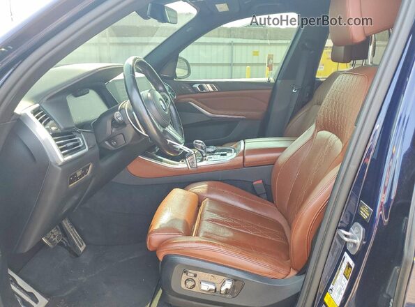 5UXJU4C09M9G19825 2021 BMW X5 Blue წინა სალონის ხედი