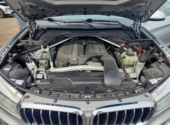 5UXKR0C30H0V72040 2017 BMW X5 Gray ძრავის განყოფილების ხედი