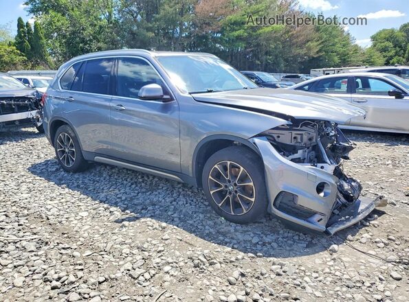 5UXKR0C33H0V73490 2017 BMW X5 Silver Front right