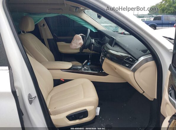 5UXKR0C50G0P21837 2016 BMW X5 White Front interior view