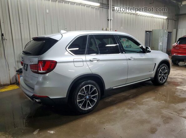 5UXKR0C52H0V66547 2017 BMW X5 Серебряный Задняя правая четверть