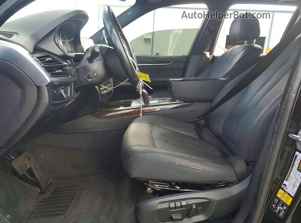 5UXKR0C52J0X99477 2018 BMW X5 Black Front interior view