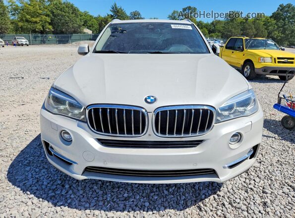 5UXKR0C53G0P28264 2016 BMW X5 White Rear interior view