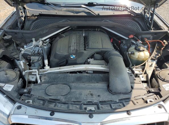 5UXKR0C53J0Y02497 2018 BMW X5 Silver Շարժիչի բաժամունքի տեսք