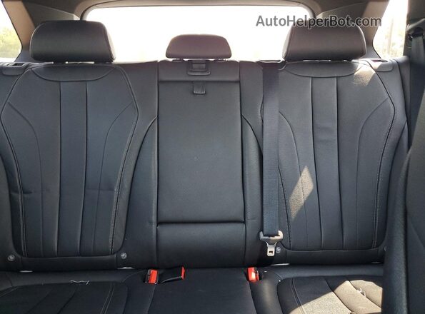 5UXKR0C53J0Y02497 2018 BMW X5 Silver Հետևի նստատեղերի տեսք