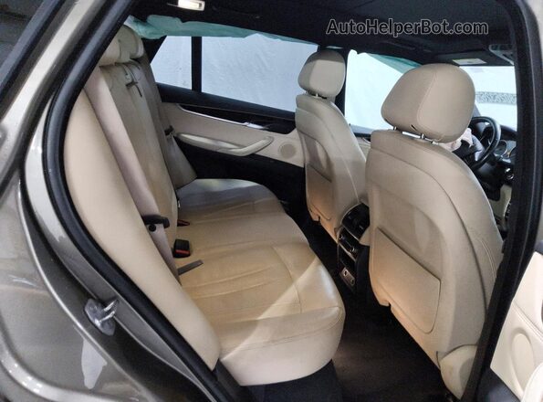 5UXKR0C54J0Y04789 2018 BMW X5 Gold Vista interior trasera