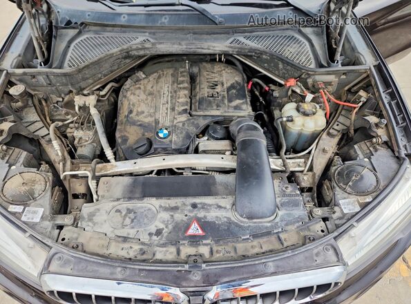 5UXKR0C55G0P23700 2016 BMW X5 Black Rear interior view