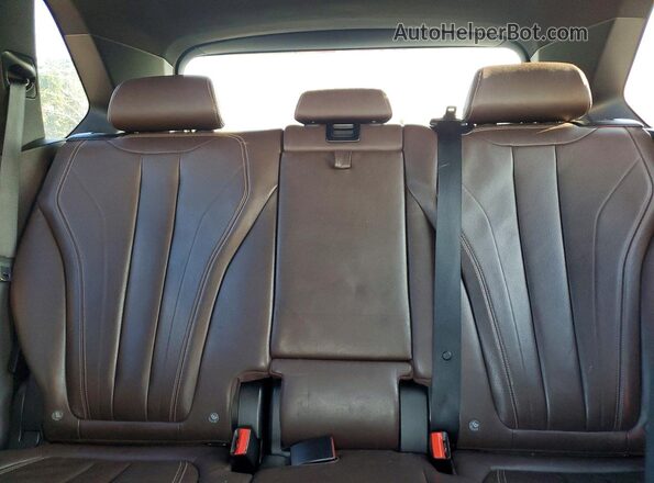 5UXKR0C55H0V50097 2017 BMW X5 Белый Вид задних сидений