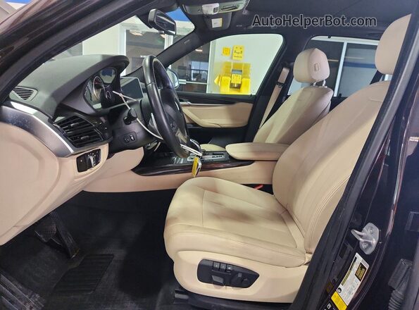 5UXKR0C55J0X92183 2018 BMW X5 Black Vista interior delantera
