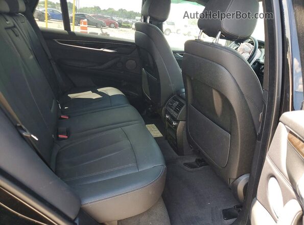 5UXKR0C55J0Y03439 2018 BMW X5 Black Вид задньої частини салону