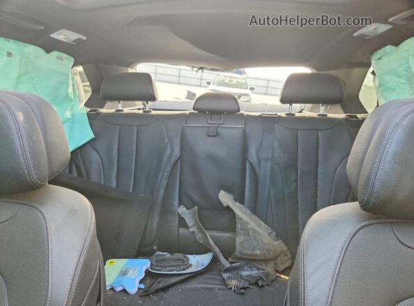 5UXKR0C55JL070081 2018 BMW X5 White Rear seats view