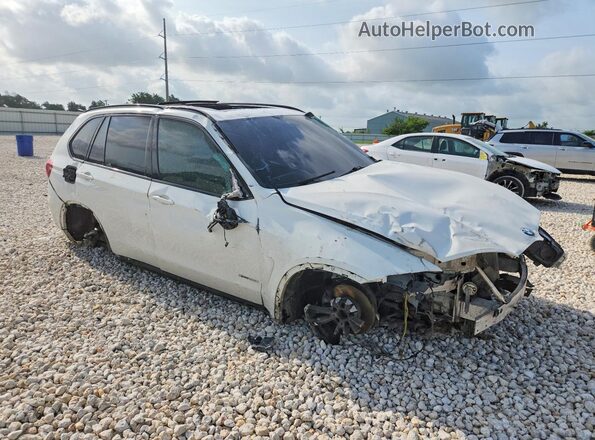 5UXKR0C55JL070081 2018 BMW X5 White Front right
